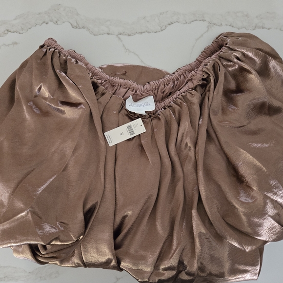 NWT @heynasreen x Mare Mare Off-The-Shoulder Puff-Sleeve Shine Mini Dress - Picture 3 of 6